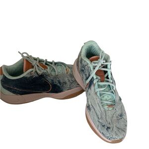 Nike LeBron 21 Aragonite Jade Ice , HF5467-300 Basketball size 13, NWOT